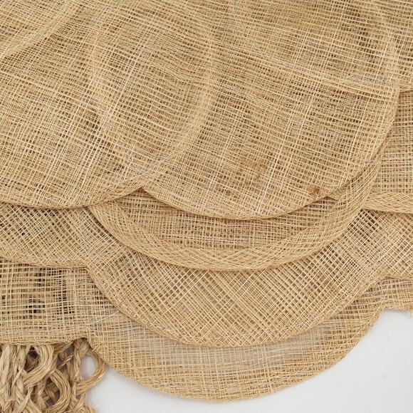 Vintage SET of 4  Raffia Straw Wicker Placemat Home Decor Round Earthtone - Picture 3 of 5